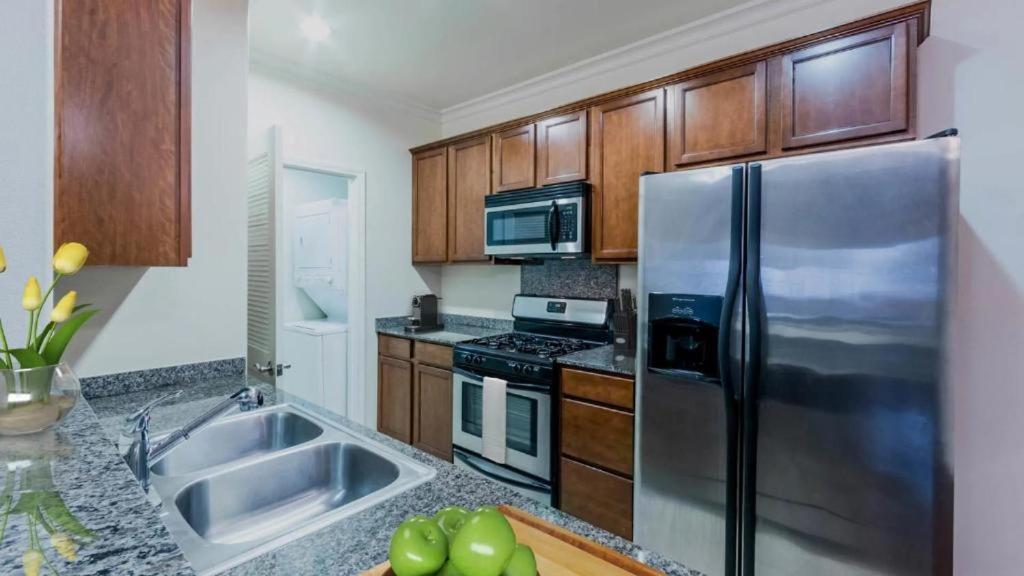 Holiday In La - 1Br With Free Parking, Laundry, Pool Los Angeles Exterior foto
